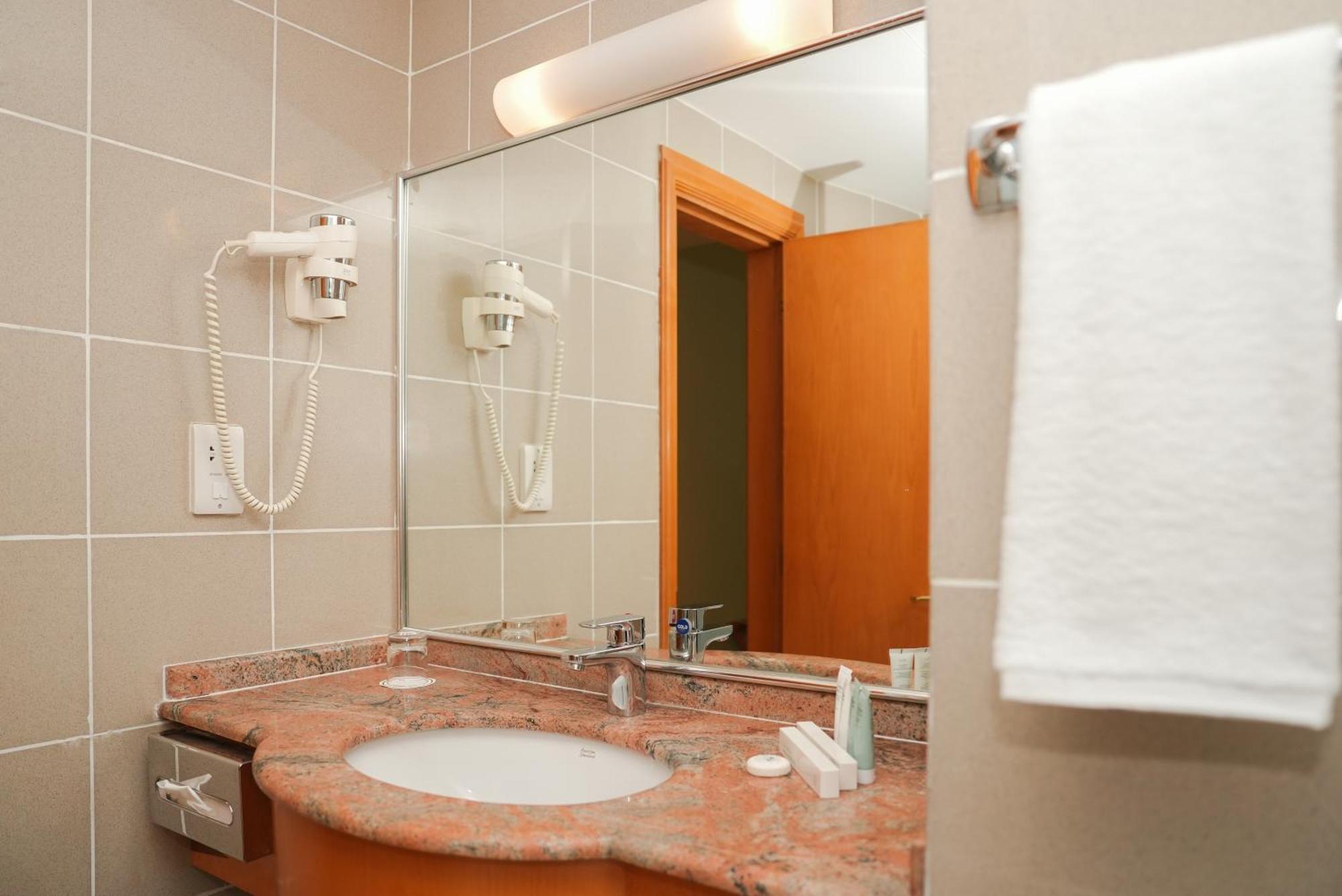 Swiss-Belinn Ad-Dauha Zewnętrze zdjęcie
